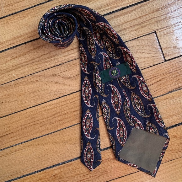 Club Room Navy Paisley Tie 👔 4”W x 58.5”L - Picture 2 of 4